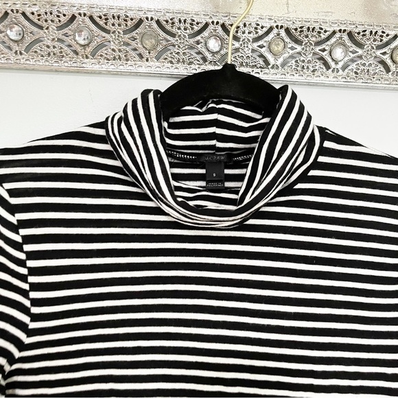 J Crew Black and White Striped Turtle Neck Top Blouse Small - Picture 4 of 4